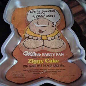 Vintage 1978 Wilton Ziggy Cake Pan Aluminum w/Paper Insert #2105-5053 GREAT FUN